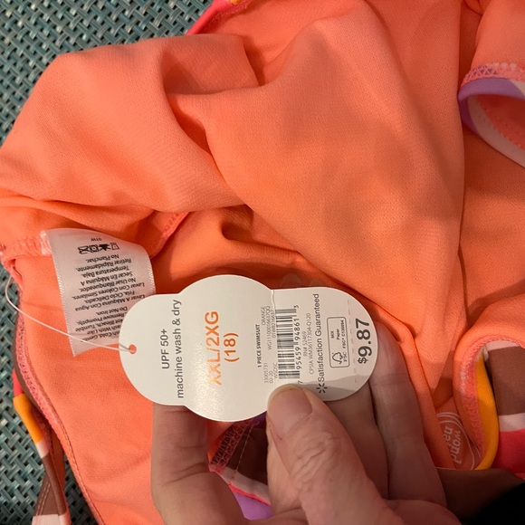 Girl Swimsuit - Picture 3 of 4